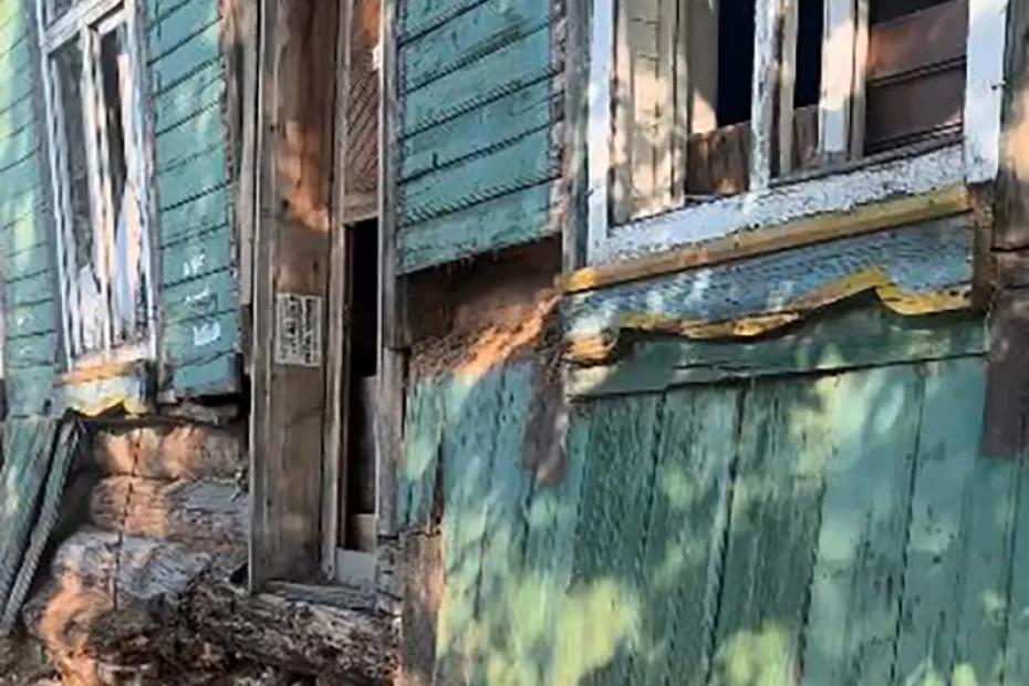 Ужасы нашего городка: жителей Сызрани напугали жуткие вопли из заброшенного дома Ужасы нашего городка: жителей Сызрани напугали жуткие вопли из заброшенного дома