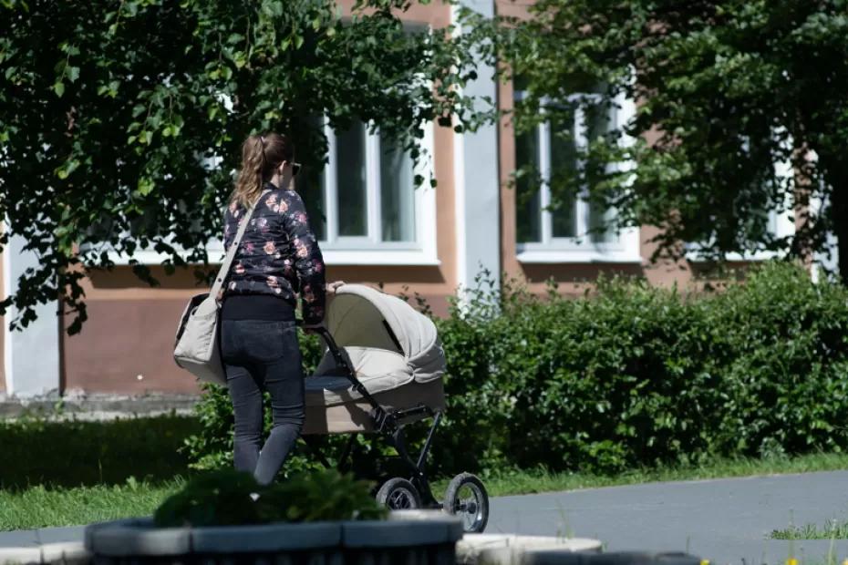 С 2026 года сотрудникам на работе будут платить за ребенка до миллиона рублей