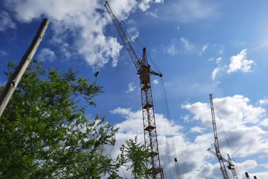 Кому и где в Сызрани не выплачивают зарплату: директору строительной фирмы грозит срок