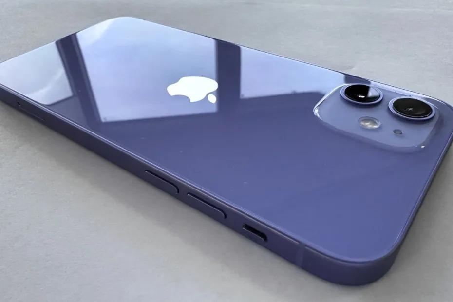 Останутся ли в продаже Айфоны: Apple вводит контроль за поставками смартфонов в Россию