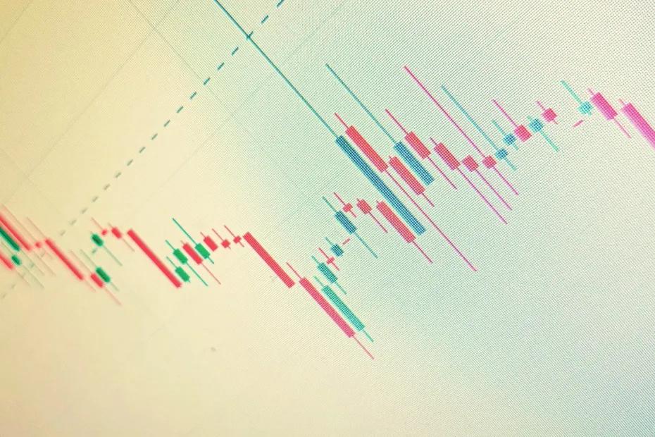 В ВТБ раскрыли, почему после Нового года рубль двинется к 100 за доллар