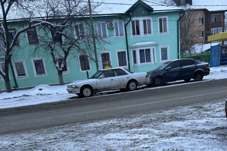 День жестянщика в Сызрани продолжается: бьются иномарки, автобусы и легковушки