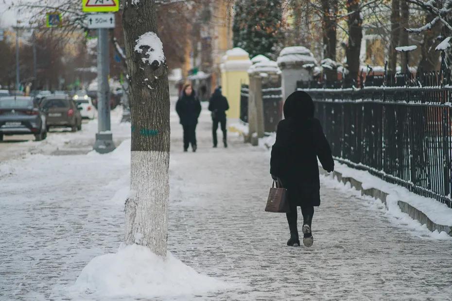 Врач объяснил, как подготовиться ко второй волне морозов: что надеть, съесть и выпить