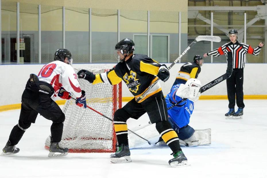 Зеркальный реванш &laquo;Искры&raquo;, &laquo;Запад&raquo; не оставил шансов &laquo;Дизелю&raquo;: итоги 12-го тура РСХЛ