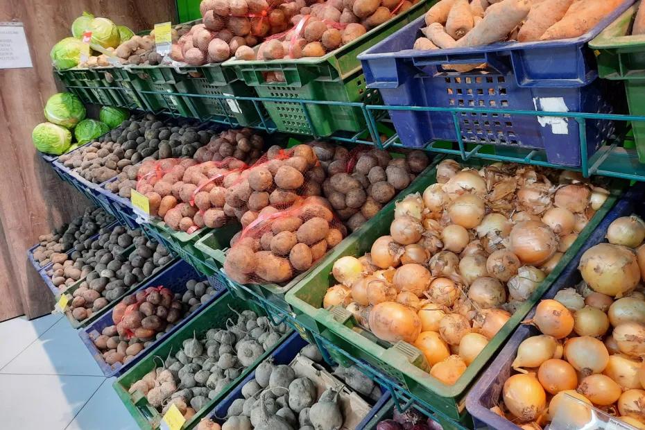 Огурцы стали дороже экзотических фруктов - ФАС выяснит причины рекордного роста цен