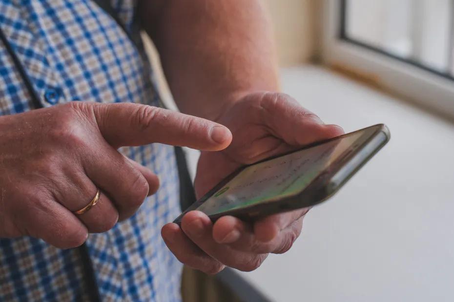 Жильцов квартир начали лишать денег с помощью домовых чатов