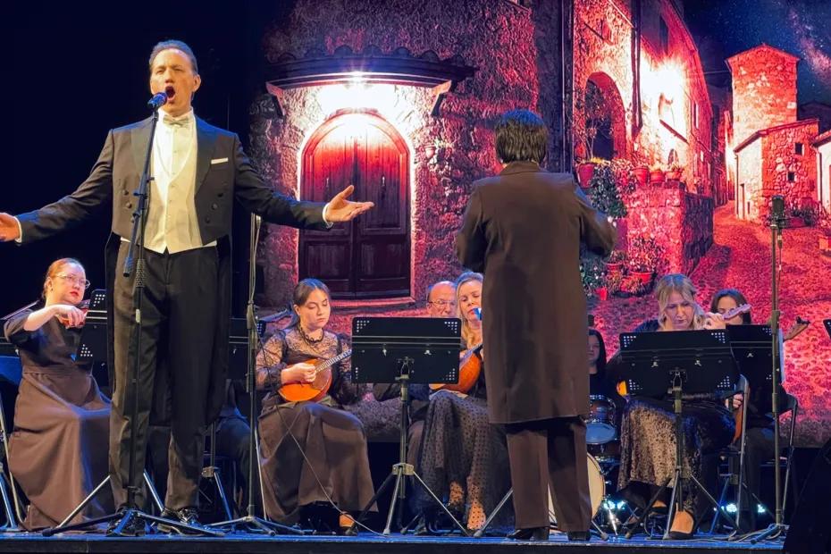 В комментариях зрители не скупились на эмоции: брызги шампанского по всей Сызрани