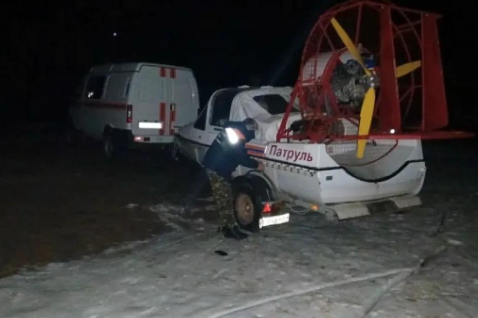 В десятом часу вечера спасали тонувшего в полынье рыбака - последние новости