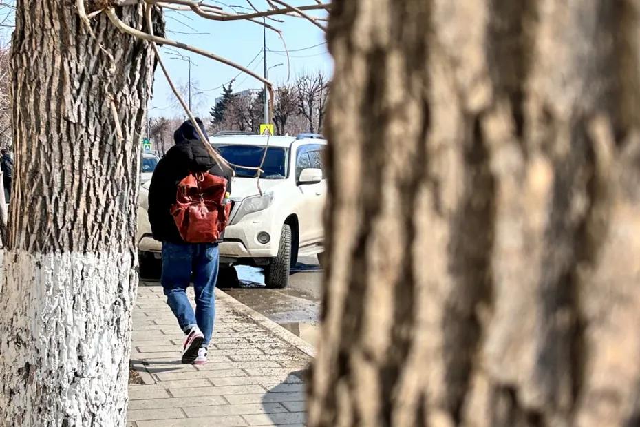 Есть такая традиция: каждый пятый россиян получает в этот день деньги, а иногда и выходной