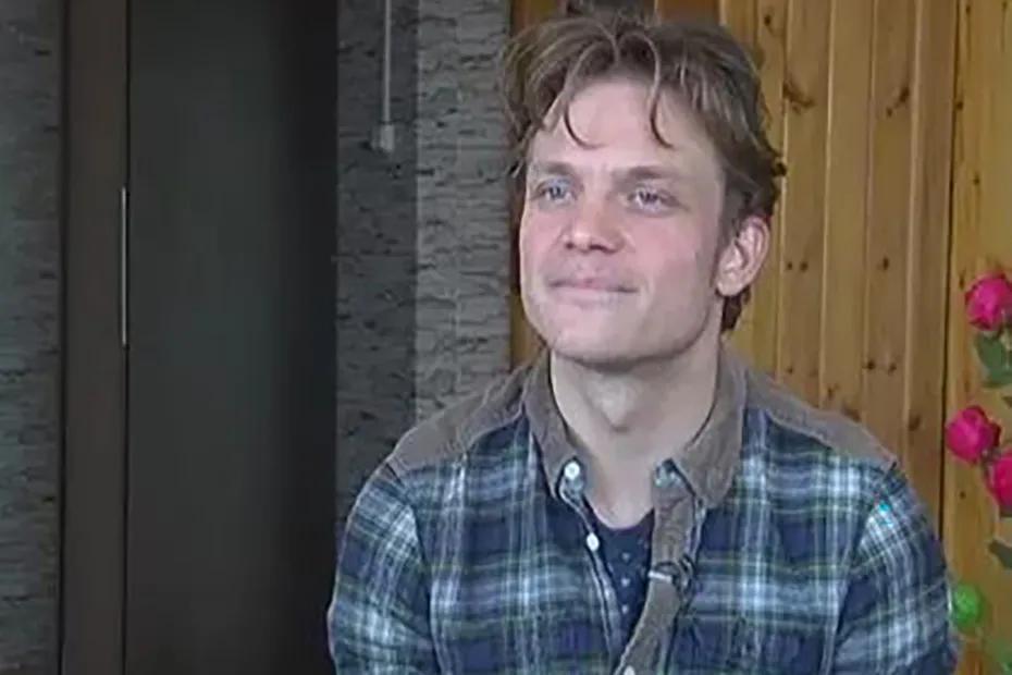 С женой работаем над этим вопросом: актер Евгений Ткачук задумался о четвертом ребенке