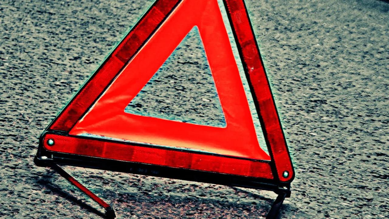 Одна машина на дороге, вторая - в кювете: очевидцы сообщают о ДТП в Сызрани