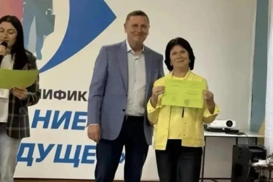 Они закладывают основы личности детей: депутат Госдумы Андрей Трифонов поздравил воспитателей с важным событием