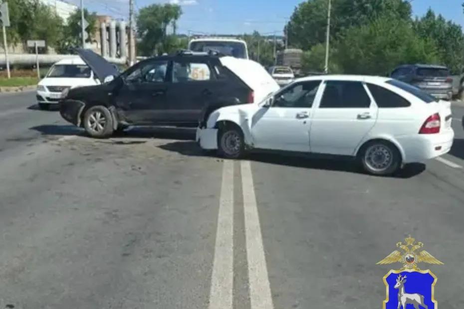 В Самарской области пенсионер за рулем иномарки не глядя выскочил на дорогу