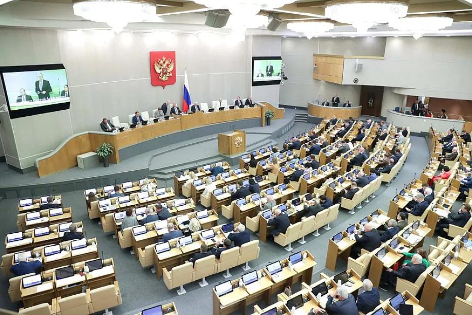Новые правила покупок на маркетплейсах, ограничения на кредиты, зона запрета сигарет - какие законы вступают в силу в октябре