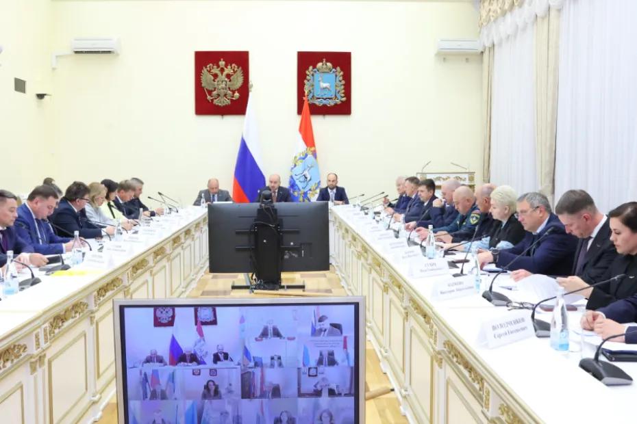 Вячеслав Федорищев поддержал предложение о снятии лимитов на продажи топлива