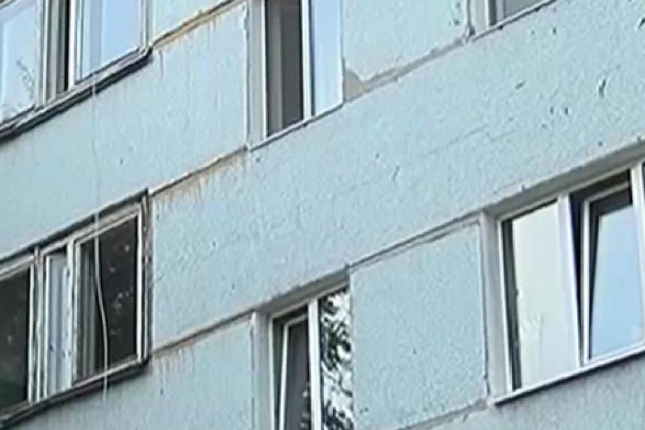 Хотели как лучше, а получилось как всегда: у жильцов на улице Лазо возник резонный вопрос к Фонду капремонта