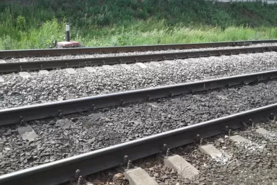 МЧС сообщило о возгорании у железной дороги в Сызрани