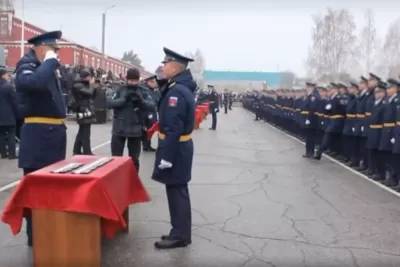 В вертолетном училище Сызрани прошел выпуск молодых офицеров: видео