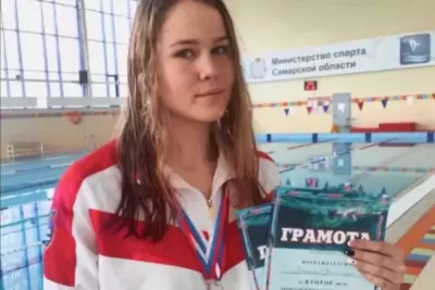 Прославленная Виктория Рыжкова вошла в призеры чемпионата области по плаванию