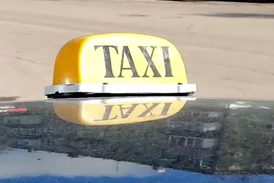 Предельный потолок цен на такси в непогоду: в Госдуме отреагировали на возмущение россиян
