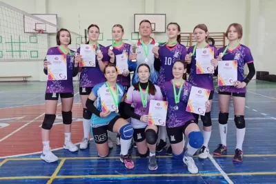 Сызранские волейболистки завоевали серебро предновогодних соревнований