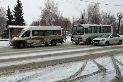 В Сызрани водители автобусов стали пугаться подъезжать к людям на остановках