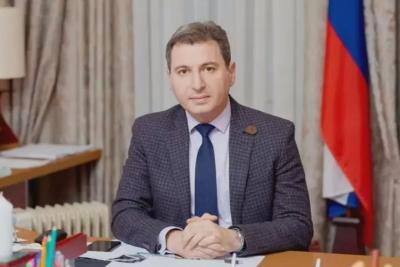 Экс-министр Бенян устроился на старую работу