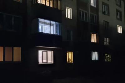 Полторы сотни беспилотников атаковали регионы России: один из них завис вместо белья в многоэтажке