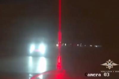 В Самарской области на трассе инспектор вытащил мужчину с того света: видео
