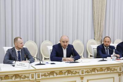 Вячеслав Федорищев встретился с первыми выпускниками «Школы героев»