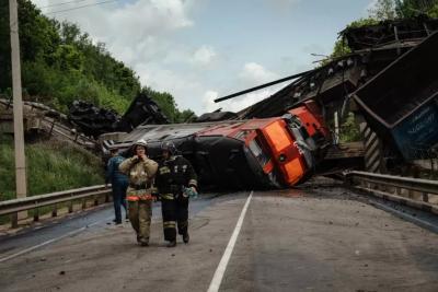 Подрывы на железной дороге, траур, удар по российским аэродромам, каждому ребенку по 100 тысяч, Дзюба остается - важное к этому часу