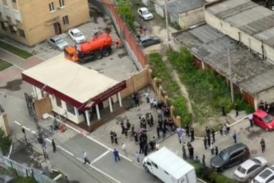 Десятки полицейских вышли на улицу: в самарском МВД рассказали, что происходит