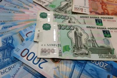ЦБ предрек массовые сокращения и снижение зарплат во второй половине 2025 года