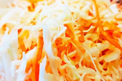 Рассекречен рецепт идеальной хрустящей квашеной капусты на зиму - одна вещь испортит весь вкус