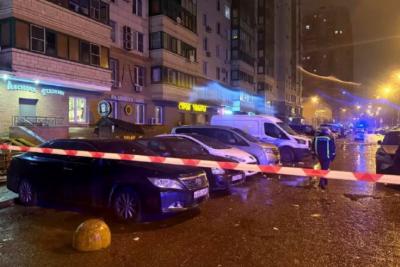 Дрон влетел в многоэтажку и прогремел взрыв: свыше 100 беспилотников ночью атаковали Россию