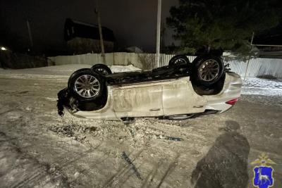Молодежь на внедорожнике перевернулась у сызранского речпорта: что известно на данный момент