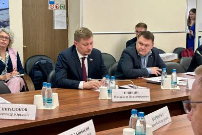 Гендиректор &laquo;Тяжмаша&raquo; Роман Ларионов обсудил высокие технологии на заседании в Москве