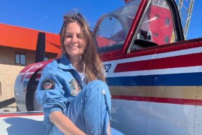 Космонавт Корниенко показал фото жены и признался, что она летает лучшего него