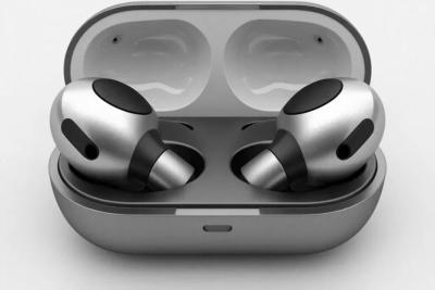 Девушка проглотила AirPods вместе с таблетками. Чем все закончилось