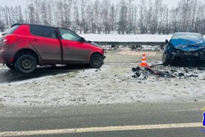 Еще одна жесткая авария на трассе М-5: из разбитых авто с трудом извлекли пятерых человек