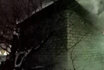 Пожар на частном подворье тушили до десяти часов вечера: что известно на данный момент