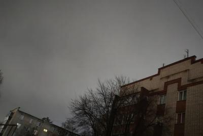 Ночная атака БПЛА, конец дешевой связи, штрафы за уборку в квартирах, ледяные дожди: важное к этому часу