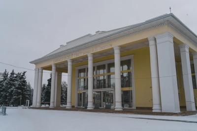 Горожан ждут брызги шампанского: в Сызрань едет московский лирический тенор Петрищев