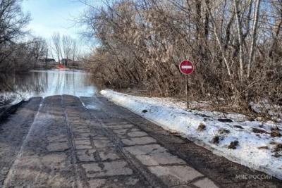 Река у Сызрани дает о себе знать: в регионе уходят под воду мосты