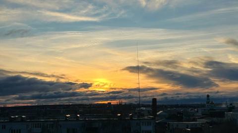 Укройтесь в помещении без окон с несущими стенами: в связи с угрозой атаки жителям Сызрани рассылают сообщения