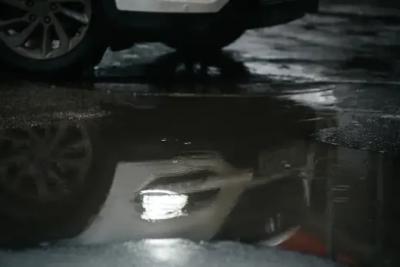 Действия водителей расценят как хулиганство на дороге: за лужу и пешехода - под суд