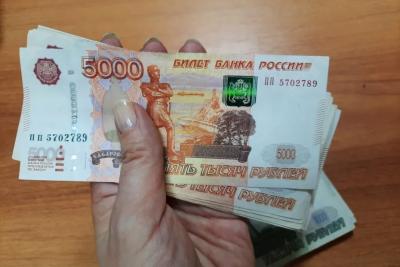 Кто зарабатывает по 126 тысяч: жителям Самарской области рассказали, что у них выросла зарплата