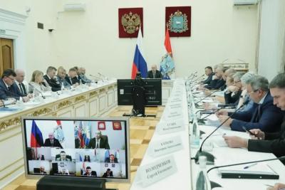 Вячеслав Федорищев потребовал усилить контроль за благоустройством общественных пространств