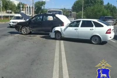 В Самарской области пенсионер за рулем иномарки не глядя выскочил на дорогу