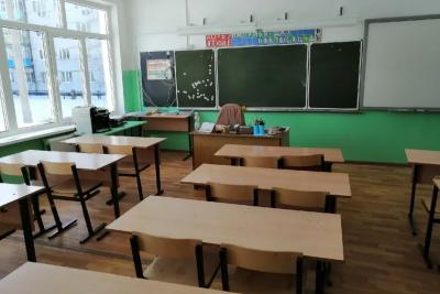 Опять двойка: психолог рассказал, как родителям правильно реагировать на плохие оценки школьников